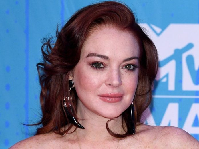 Lindsay Lohan Just Breaks Up With her mysterious Boyfriend