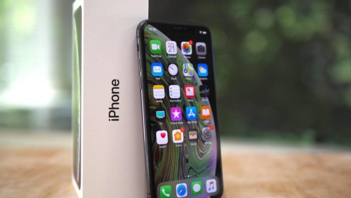 WARNING to APPLE iPhone 11 & 11 pro users about unofficial display repairs