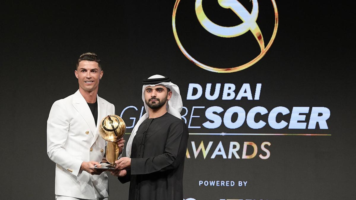 Cristiano Ronaldo wins Best Men's Player of the Year Award