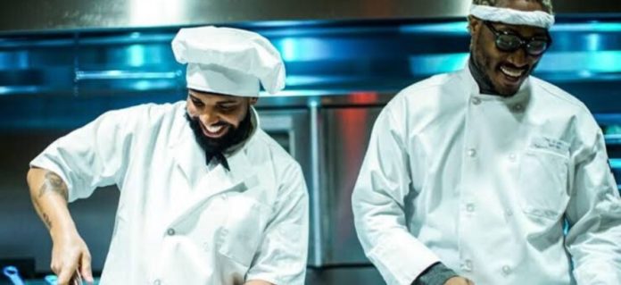 New video of Drake and Future are out Now- performing as chefs, garbage men and IT workers
