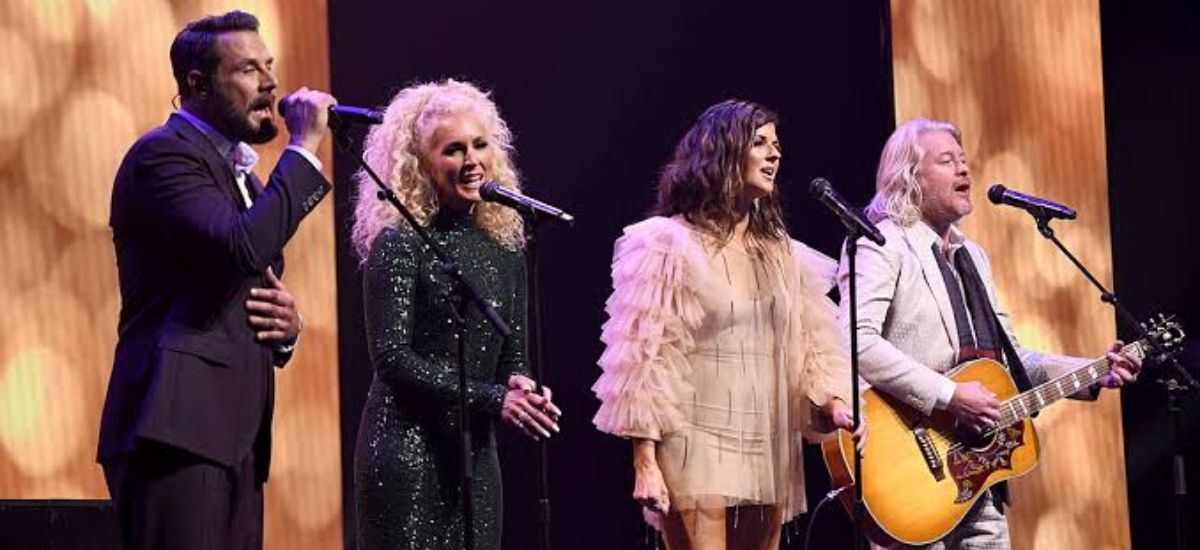 Little Big Town is ready with their new album "NIGHTFALL"
