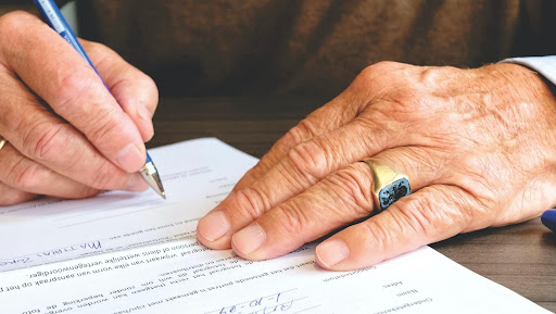 6 Myths People Believe About Drafting a Will