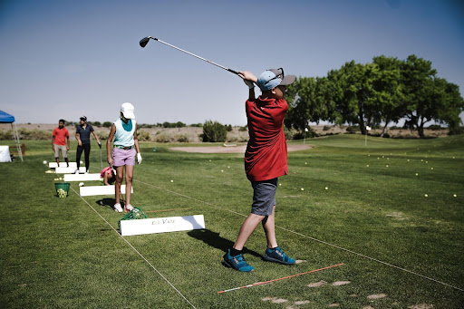 Is It Possible to Teach Yourself How to Play Golf?