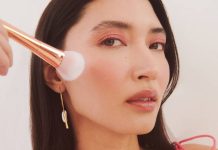 How to Apply Blush on the Round Face